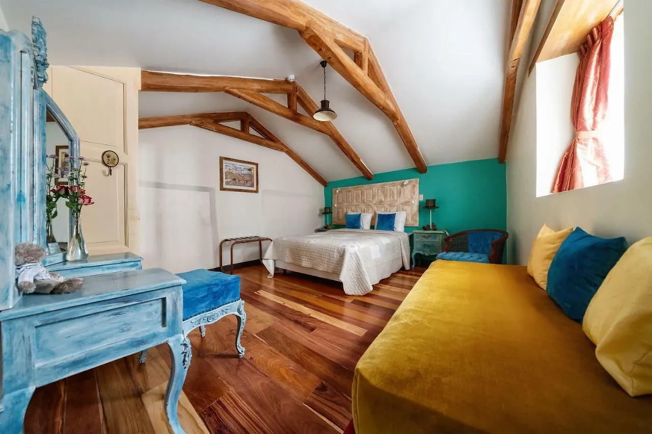 Old Town Quito Suites, Heritage Boutique Hotel, Where Every Detail Tells A Story Aparthotel
