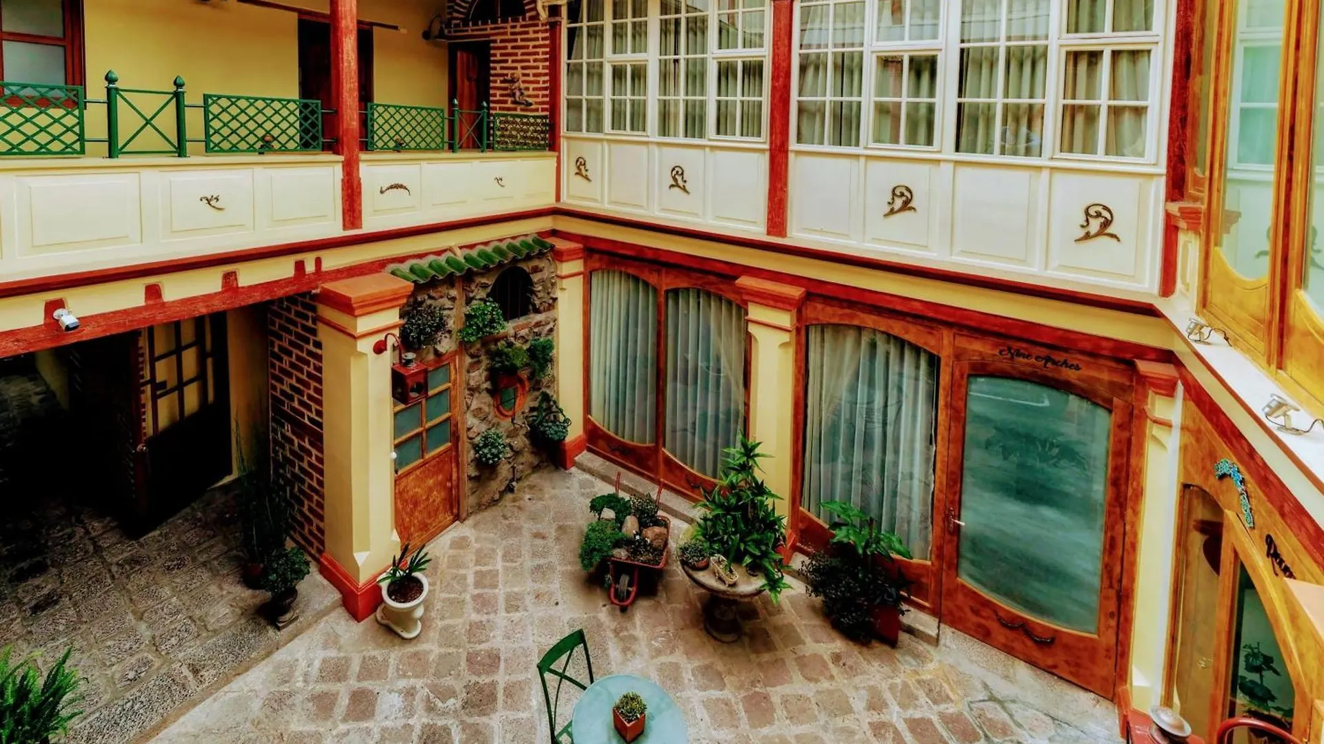 Aparthotel Old Town Quito Suites, Heritage Boutique Hotel, Where Every Detail Tells A Story