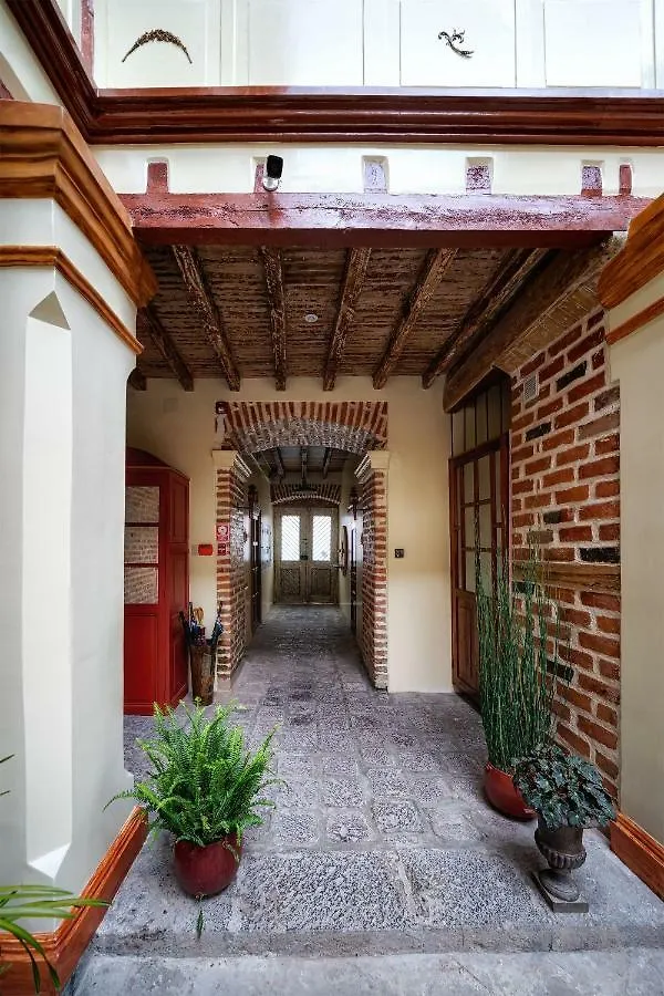 Old Town Quito Suites, Heritage Boutique Hotel, Where Every Detail Tells A Story Aparthotel